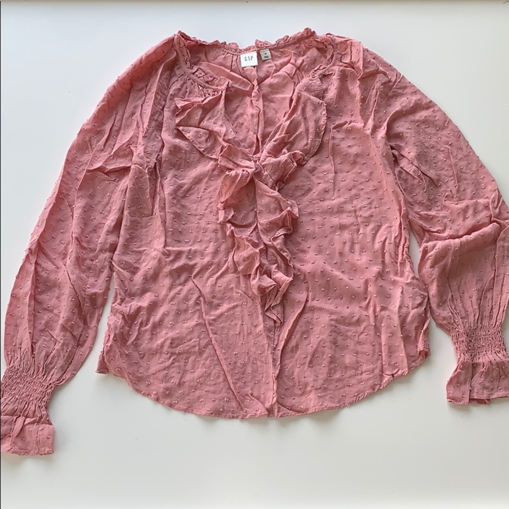 NWOT. Gap. Long-sleeved pink blouse